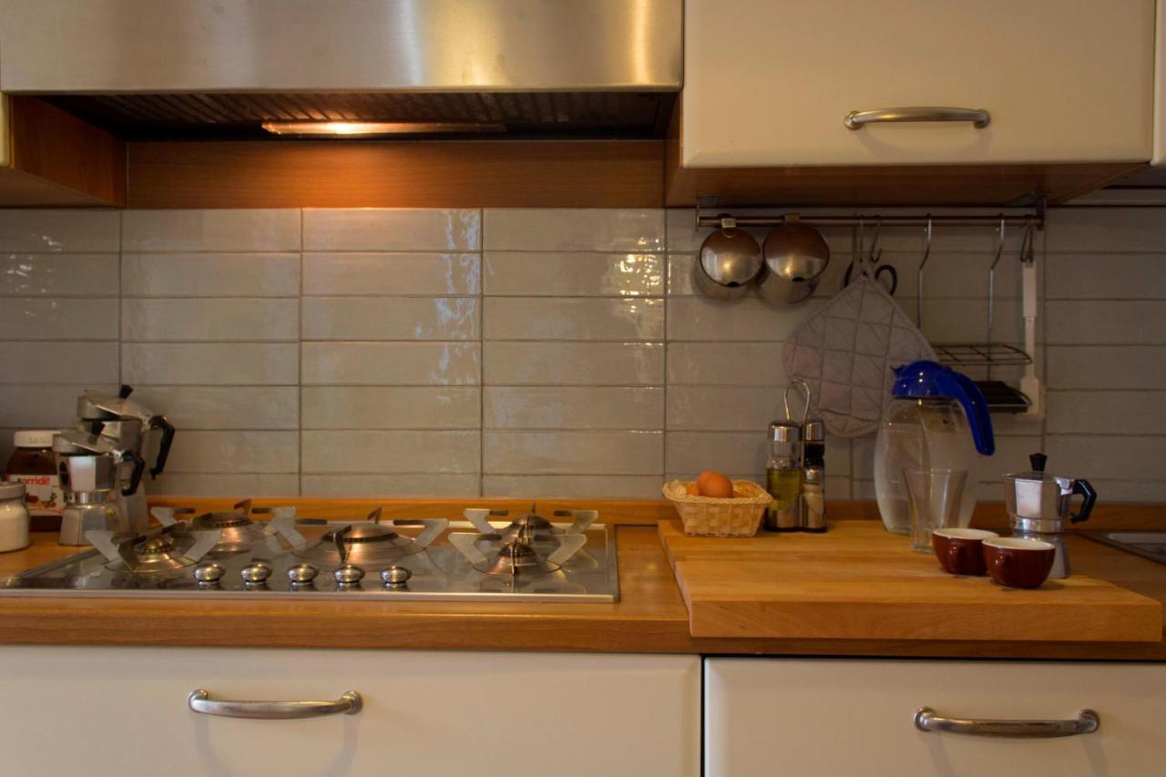 Dimora Dei Giganti Apartment Napoli Bagian luar foto
