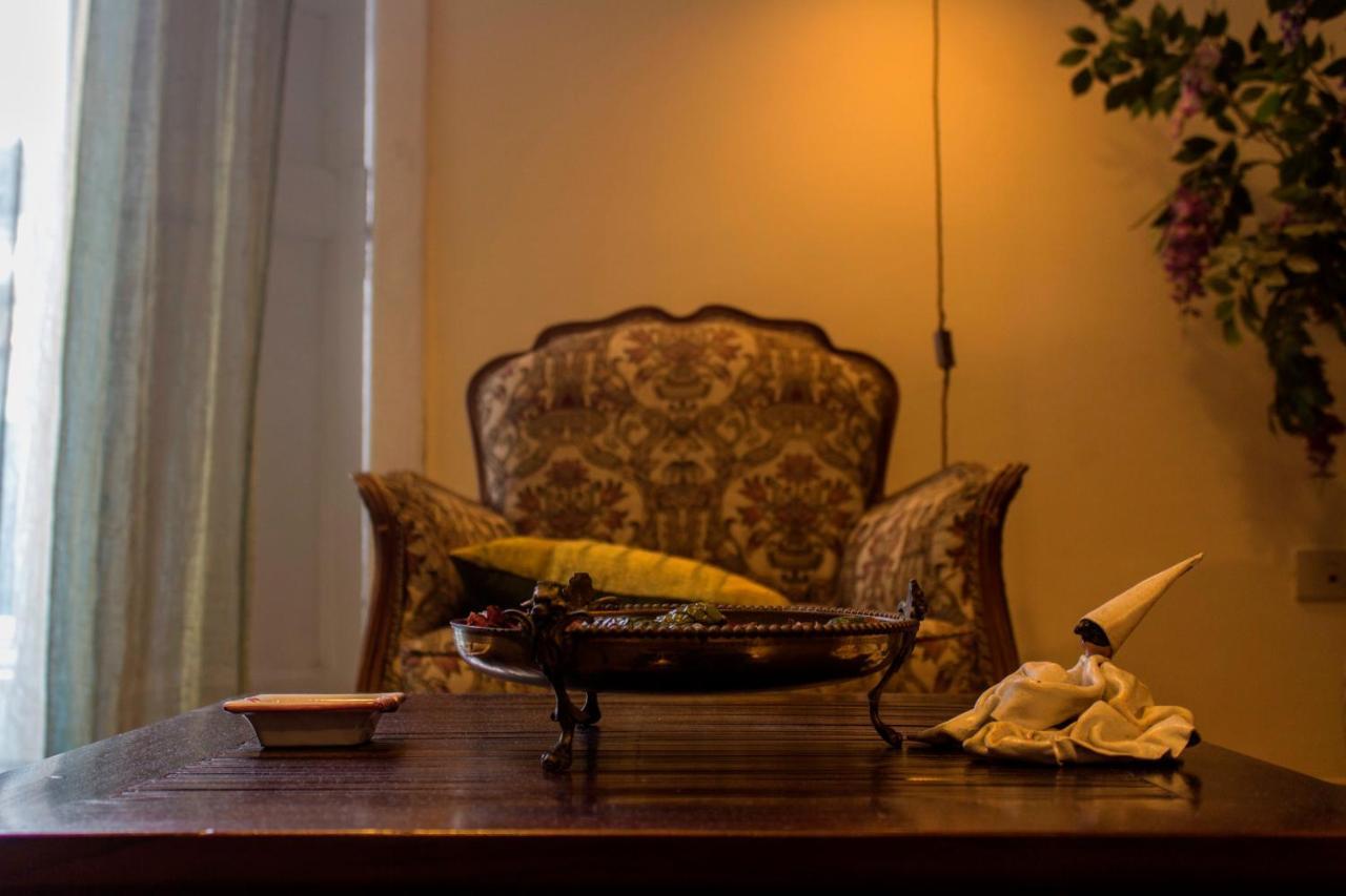 Dimora Dei Giganti Apartment Napoli Bagian luar foto